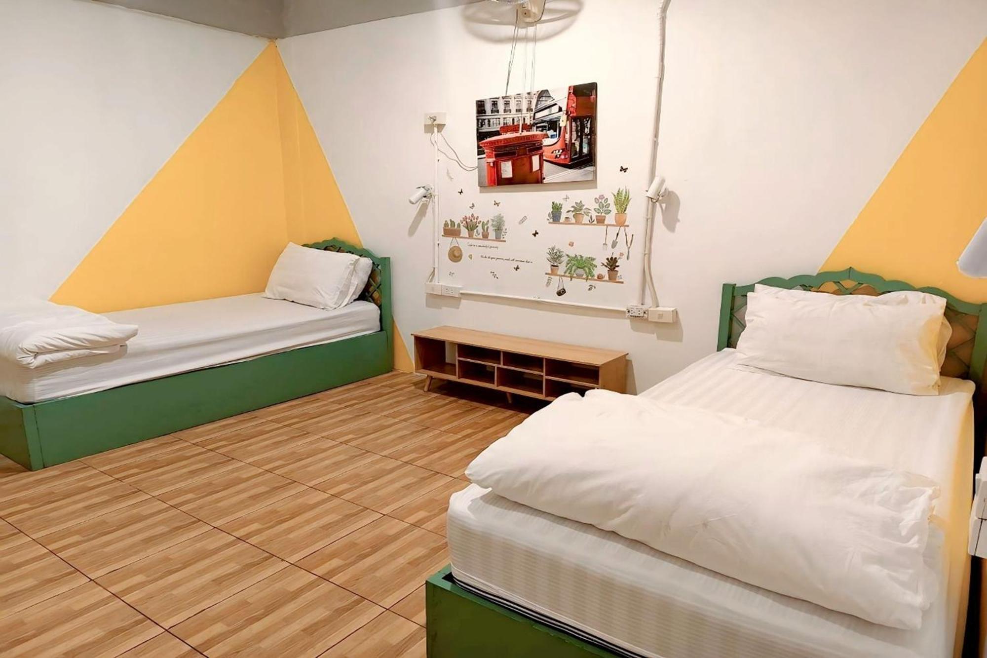 Me U Hostel Чіангмай Екстер'єр фото